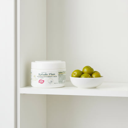 Jar of Australian Kakadu Plum Radiating Moisturising Cream on a white background